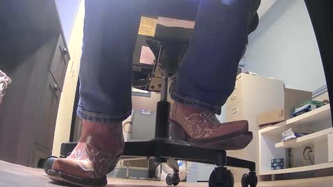 Snapshot of thecowboy_74 chatting on 2, 11, 2025 thecowboy_74 online show from 2, 11, 2025