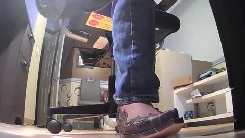 Snapshot of thecowboy_74 chatting on 23, 11, 2025 thecowboy_74 online show from 23, 11, 2025