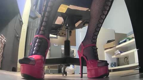 Snapshot of thecowboy_74 chatting on 15, 12, 2025 thecowboy_74 online show from 15, 12, 2025