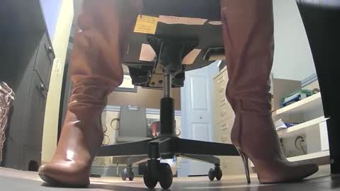 Snapshot of thecowboy_74 chatting on 16, 12, 2025 thecowboy_74 online show from 16, 12, 2025