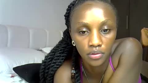 Snapshot of thecumgoddess21 chatting on 30, 10, 2025 SWEET FREAKY DOLL online show from 30, 10, 2025