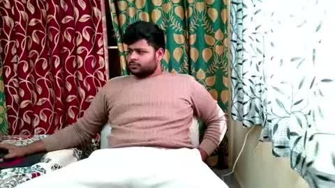 thecuteboyy online show from 13, 7, 2026
