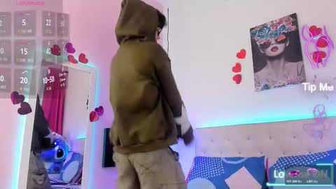 Snapshot of thedoll_ethan chatting on 18, 10, 2025 ethan online show from 18, 10, 2025