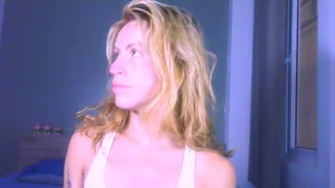 Snapshot of thedollxxxperience chatting on 28, 5, 2026 Yolanda online show from 28, 5, 2026