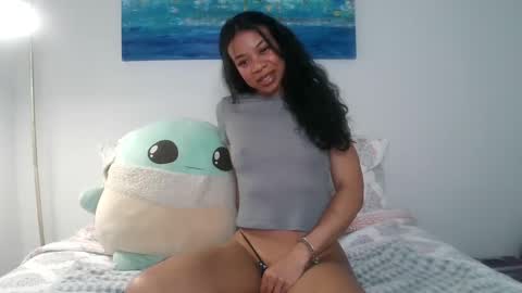 Snapshot of thedreamteam23 chatting on 22, 2, 2025 Pizzababe22 online show from 22, 2, 2025