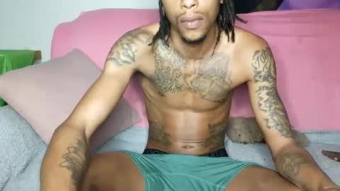 Snapshot of thee304slayer chatting on 14, 11, 2025 thee304slayer online show from 14, 11, 2025