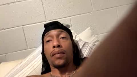 Snapshot of thee304slayer chatting on 15, 12, 2025 thee304slayer online show from 15, 12, 2025