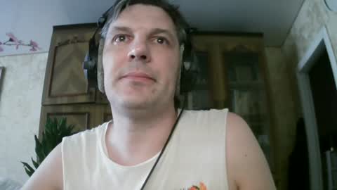 Snapshot of theemperoroftheuniverse chatting on 19, 7, 2026 The Emperor of the Universe online show from 19, 7, 2026