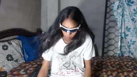 Snapshot of theesotericgoats chatting on 28, 4, 2026 las cabras online show from 28, 4, 2026