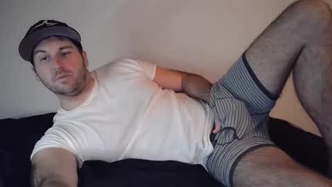 Snapshot of theetwohander chatting on 25, 4, 2026 Theetwohander online show from 25, 4, 2026