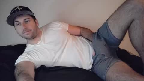 Snapshot of theetwohander chatting on 29, 4, 2026 Theetwohander online show from 29, 4, 2026