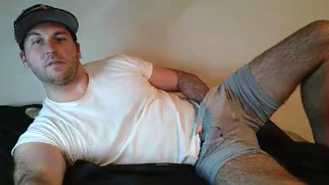 Snapshot of theetwohander chatting on 5, 5, 2026 Theetwohander online show from 5, 5, 2026