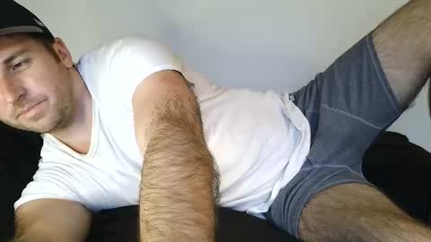 Snapshot of theetwohander chatting on 11, 5, 2026 Theetwohander online show from 11, 5, 2026