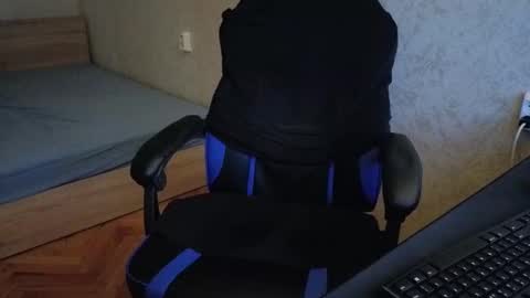 Snapshot of thefitgiant chatting on 4, 3, 2025 Vince online show from 4, 3, 2025