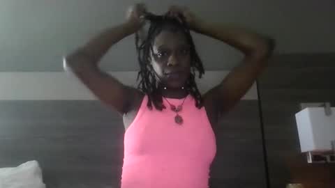 Snapshot of thefoxyonefiesty chatting on 2, 12, 2025 thefoxyonefiesty online show from 2, 12, 2025