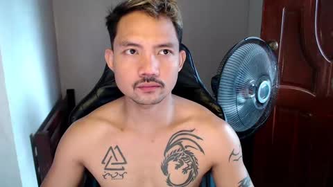 Snapshot of thefriskyasian chatting on 24, 2, 2025 Jaycee online show from 24, 2, 2025