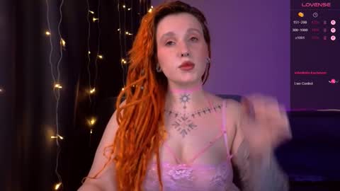 Snapshot of thefullredmoon chatting on 14, 2, 2026 Moon online show from 14, 2, 2026