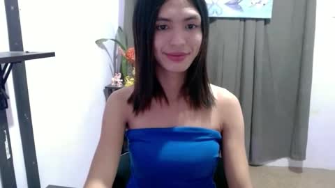 Snapshot of thegirlyouneedxoxo chatting on 2, 12, 2025 thegirlyouneedxoxo online show from 2, 12, 2025