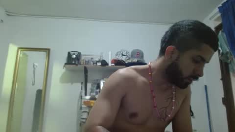 Snapshot of thehousedog chatting on 1, 3, 2025 thehousedog online show from 1, 3, 2025