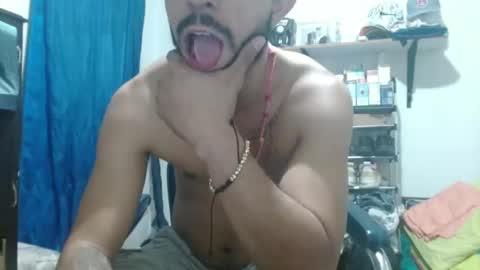 Snapshot of thehousedog chatting on 3, 3, 2025 thehousedog online show from 3, 3, 2025