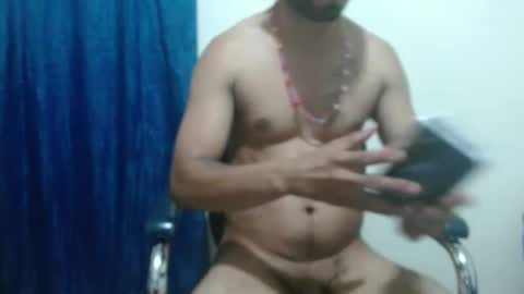 Snapshot of thehousedog chatting on 14, 10, 2025 thehousedog online show from 14, 10, 2025