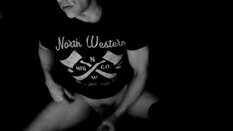 Snapshot of thehungmantis chatting on 22, 9, 2025 thehungmantis online show from 22, 9, 2025