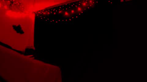 Snapshot of thehungmantis chatting on 18, 10, 2025 thehungmantis online show from 18, 10, 2025