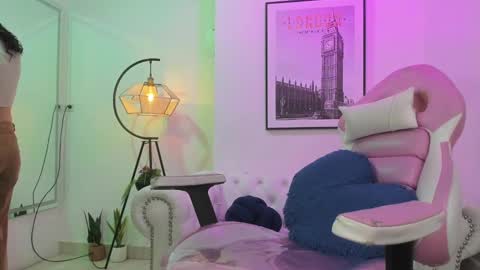 Theia  online show from 22, 2, 2025