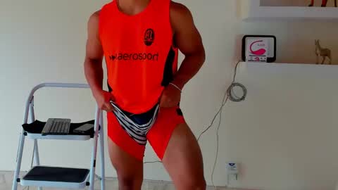 Snapshot of theinderhoot chatting on 6, 1, 2025 theinderhoot online show from 6, 1, 2025