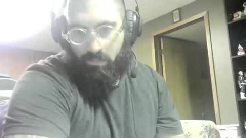 Snapshot of theironbulll chatting on 26, 11, 2025 Iron online show from 26, 11, 2025