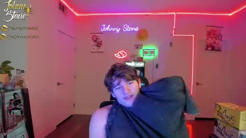 Snapshot of thejohnnystone chatting on 19, 2, 2025 Johnny Stone online show from 19, 2, 2025