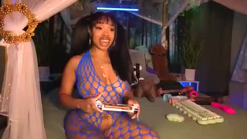 Snapshot of thelovelybrown chatting on 10, 2, 2026 thelovelybrown online show from 10, 2, 2026