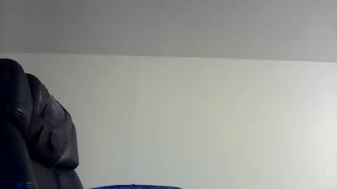 theman18951pa online show from 22, 4, 2026