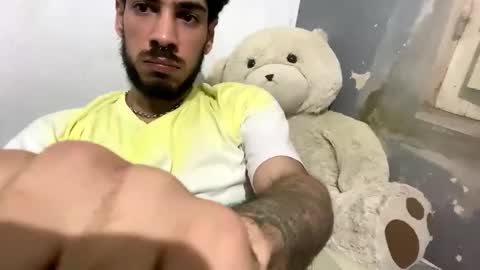 Snapshot of themarttinguyyy chatting on 4, 11, 2025 themarttinguyyy online show from 4, 11, 2025