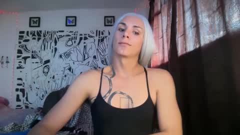 Snapshot of thematryoshka chatting on 4, 10, 2025 Lucy Lucy online show from 4, 10, 2025