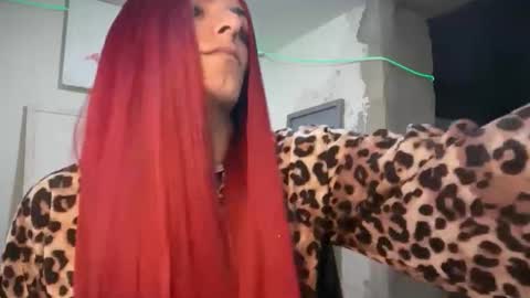 Snapshot of thematryoshka chatting on 13, 11, 2025 Lucy Lucy online show from 13, 11, 2025