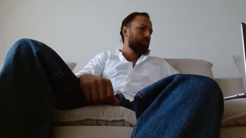 TheMonarchGoat online show from 18, 11, 2025