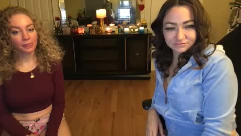 Snapshot of themrsnelson chatting on 2, 1, 2025 Cach Nelson online show from 2, 1, 2025