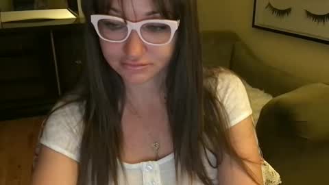 Snapshot of themrsnelson chatting on 11, 9, 2025 Cach Nelson online show from 11, 9, 2025