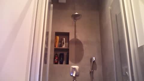 thenewdude1992 online show from 24, 10, 2025