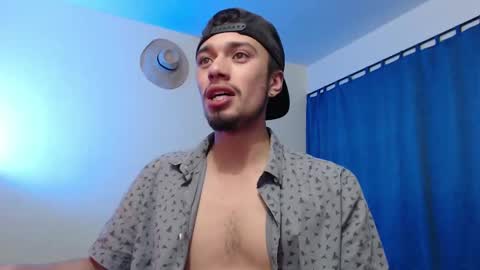 Snapshot of theo_stone04 chatting on 18, 11, 2025 Theo online show from 18, 11, 2025