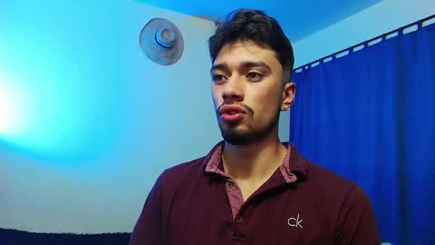 Snapshot of theo_stone04 chatting on 22, 11, 2025 Theo online show from 22, 11, 2025