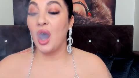 Snapshot of theonerosegoddes chatting on 8, 1, 2025 theonerosegoddes online show from 8, 1, 2025