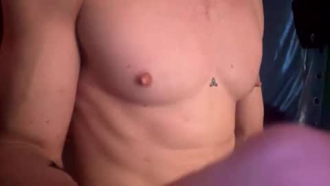 theonlyboi43ver online show from 28, 11, 2025