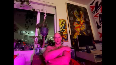 Snapshot of theoutfitter chatting on 31, 1, 2025 MISTERPOWERS online show from 31, 1, 2025