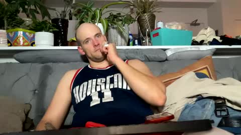 Snapshot of theoutfitter chatting on 20, 2, 2025 MISTERPOWERS online show from 20, 2, 2025