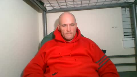 Snapshot of theoutfitter chatting on 19, 12, 2025 MISTERPOWERS online show from 19, 12, 2025