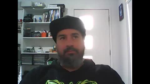 Snapshot of theozbeardguy chatting on 13, 5, 2026 aussiebeard online show from 13, 5, 2026