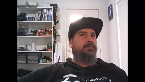 Snapshot of theozbeardguy chatting on 26, 5, 2026 aussiebeard online show from 26, 5, 2026