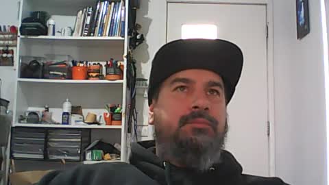Snapshot of theozbeardguy chatting on 12, 6, 2026 aussiebeard online show from 12, 6, 2026